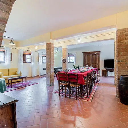 Villa In With Private Pool, Cleaning Included *
